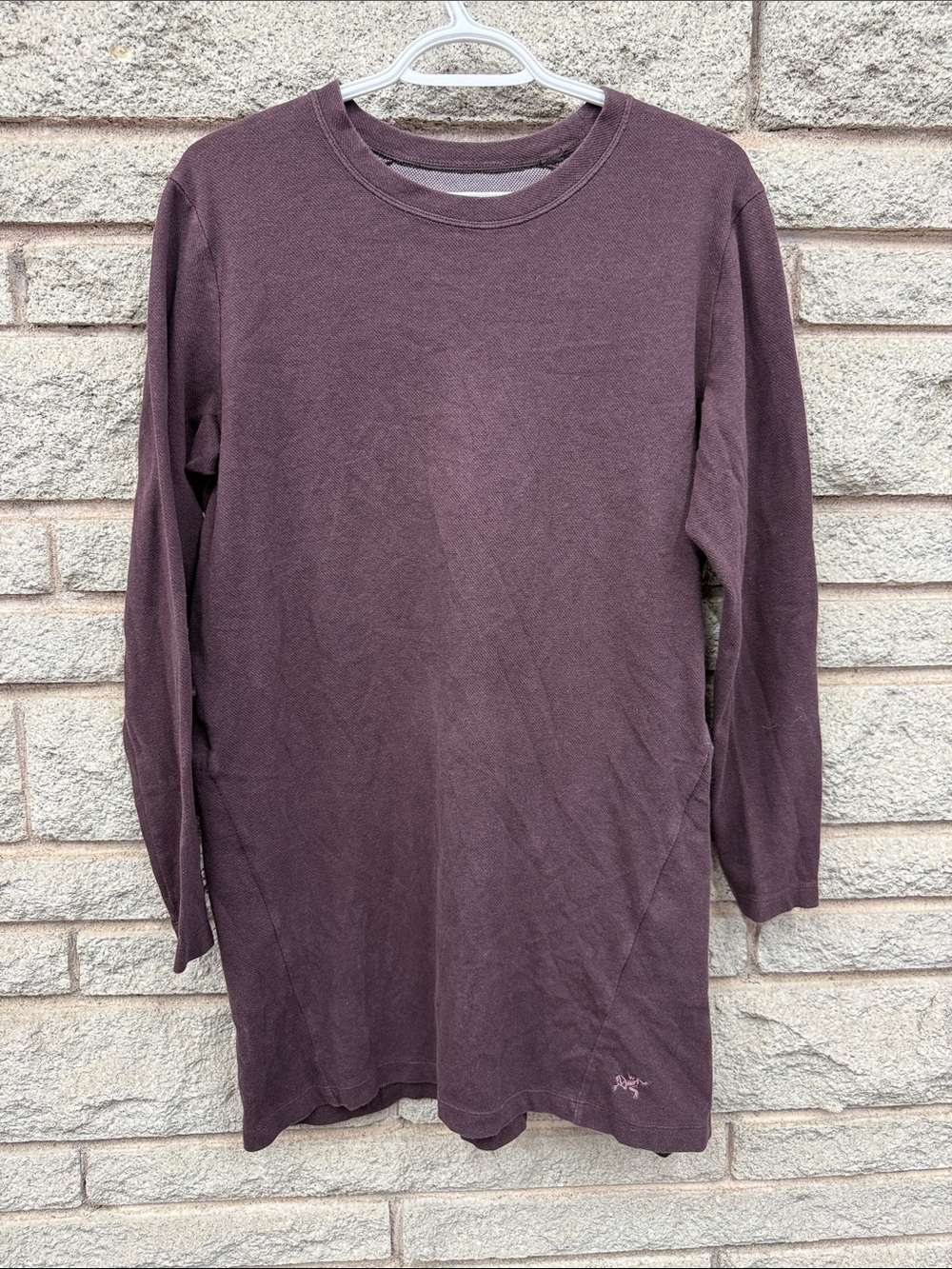 Arc'teryx long sleeve women's top in plum